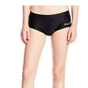 BNWT Women's Padded Cycling Shorts/Underwear